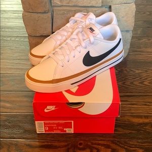NWT Nike Women’s Court Legacy Sneakers Size 9